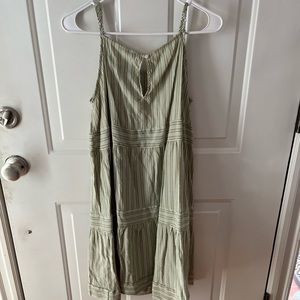 Women’s dress-size L